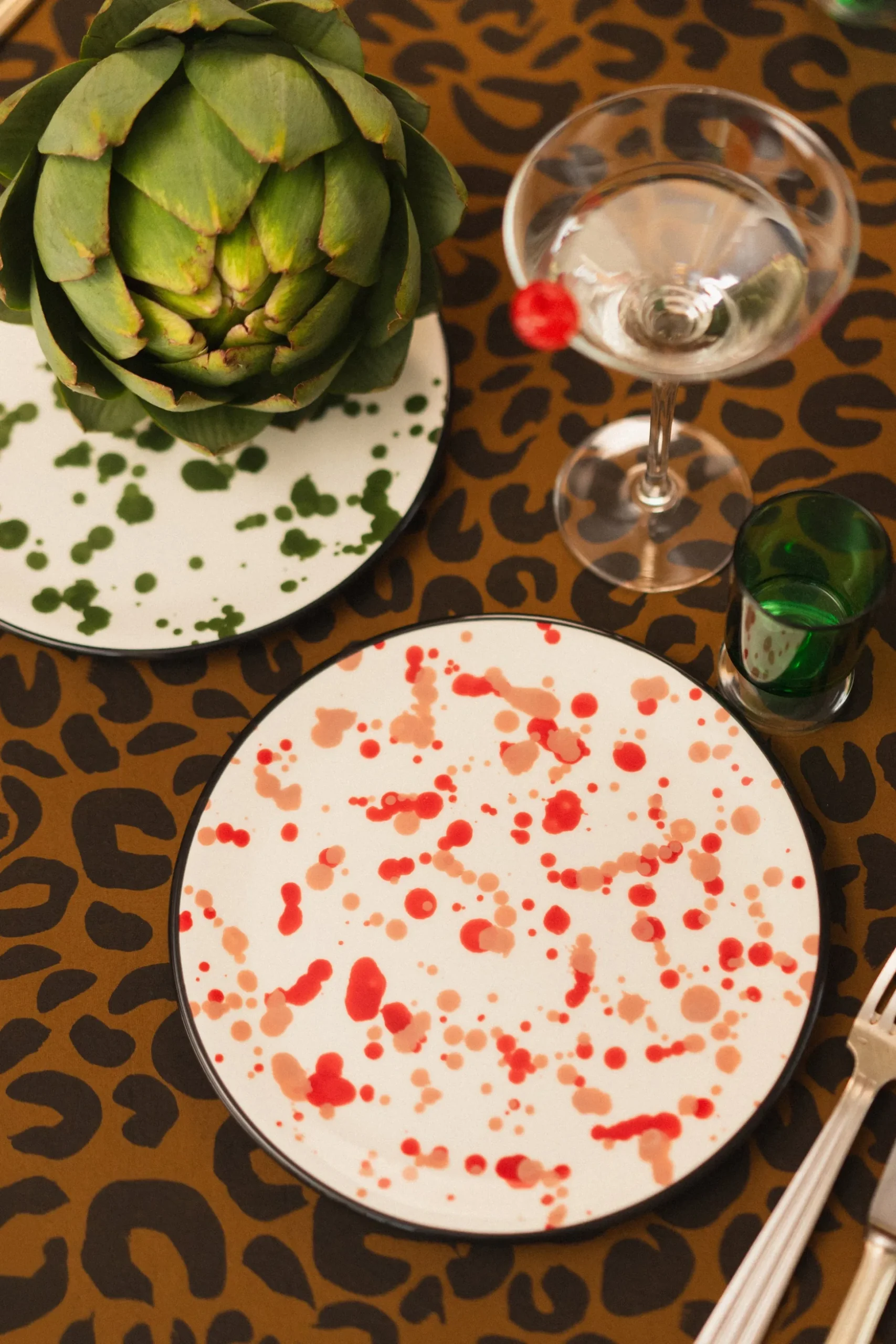 LOT DE 2 ASSIETTES ELIZA DOTS