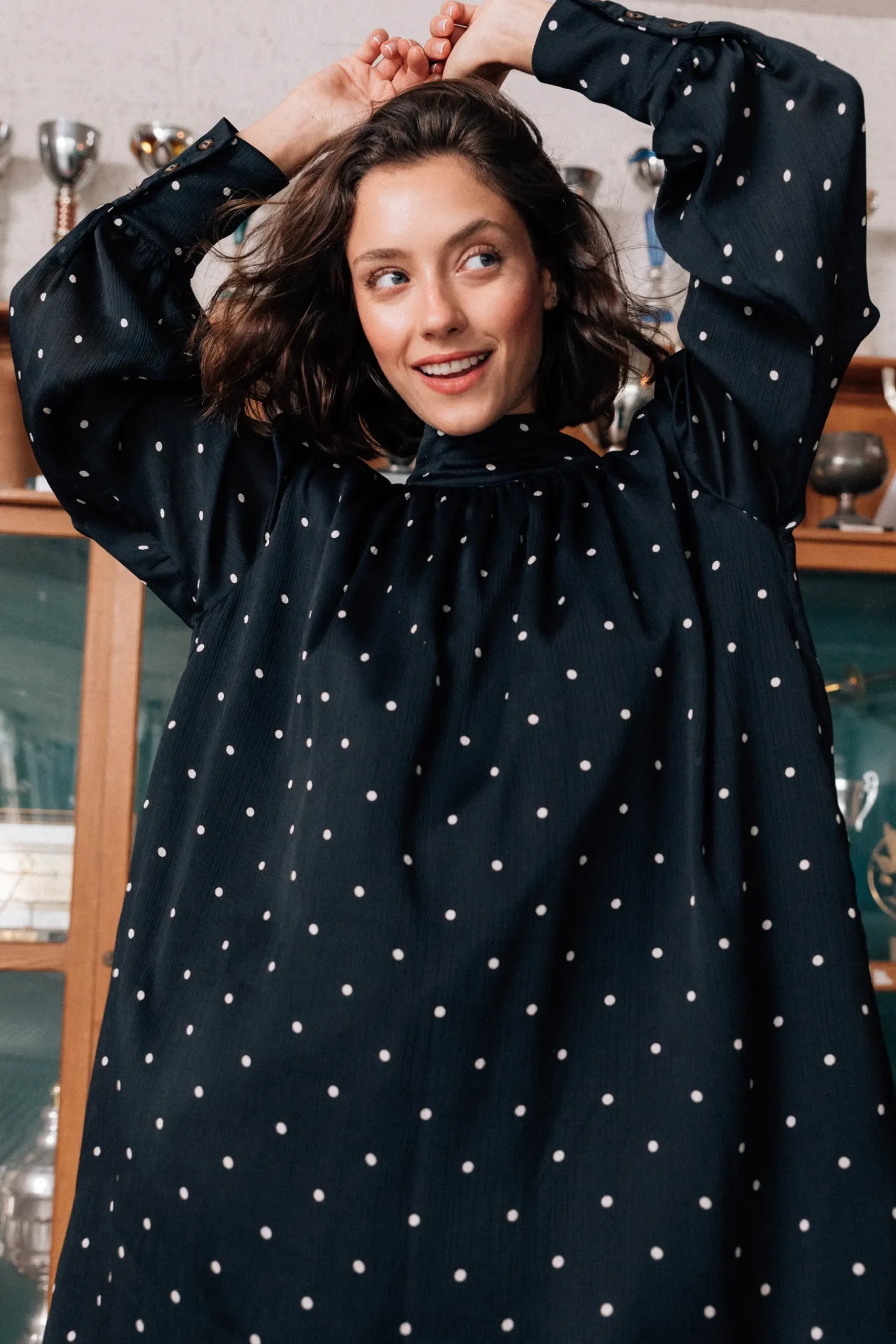 ROBE ROMINA BLACK POLKA
